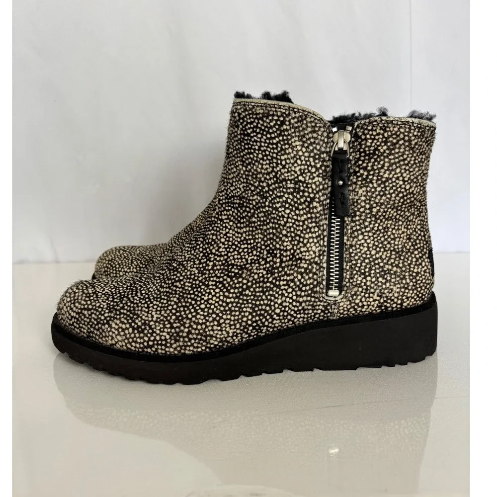 UGG Womens Shala‎ Boots Size 9 Exotic Cream Black Calf Hair Zip Bootie Platform